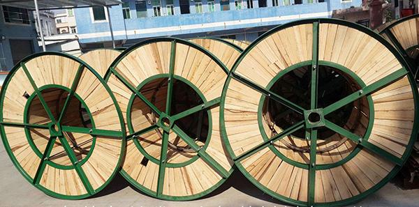 電線電纜手持噴碼機(jī)，電纜盤光纜盤噴碼機(jī)，打碼機(jī)，印字機(jī)